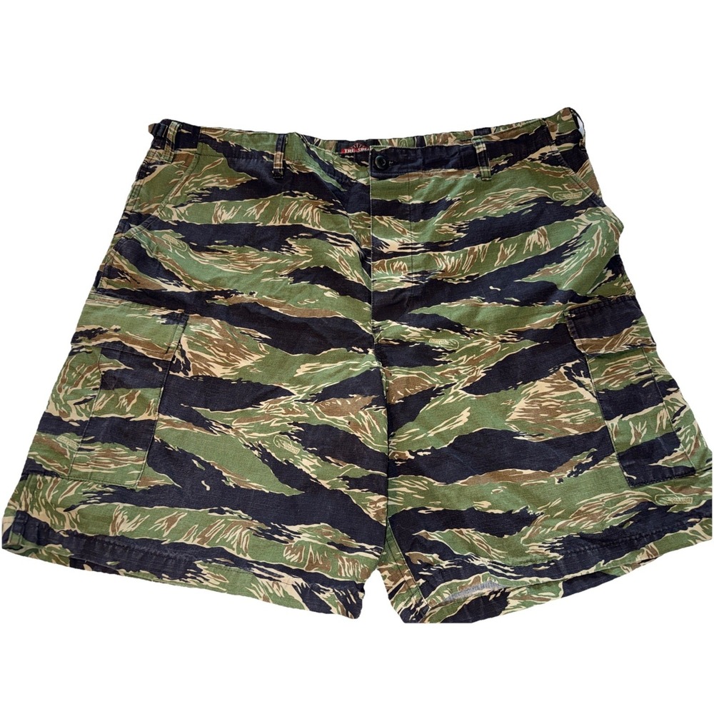 Tru Spec Cargo Shorts Size 2XL (43-47) Tiger Stripe Camo
